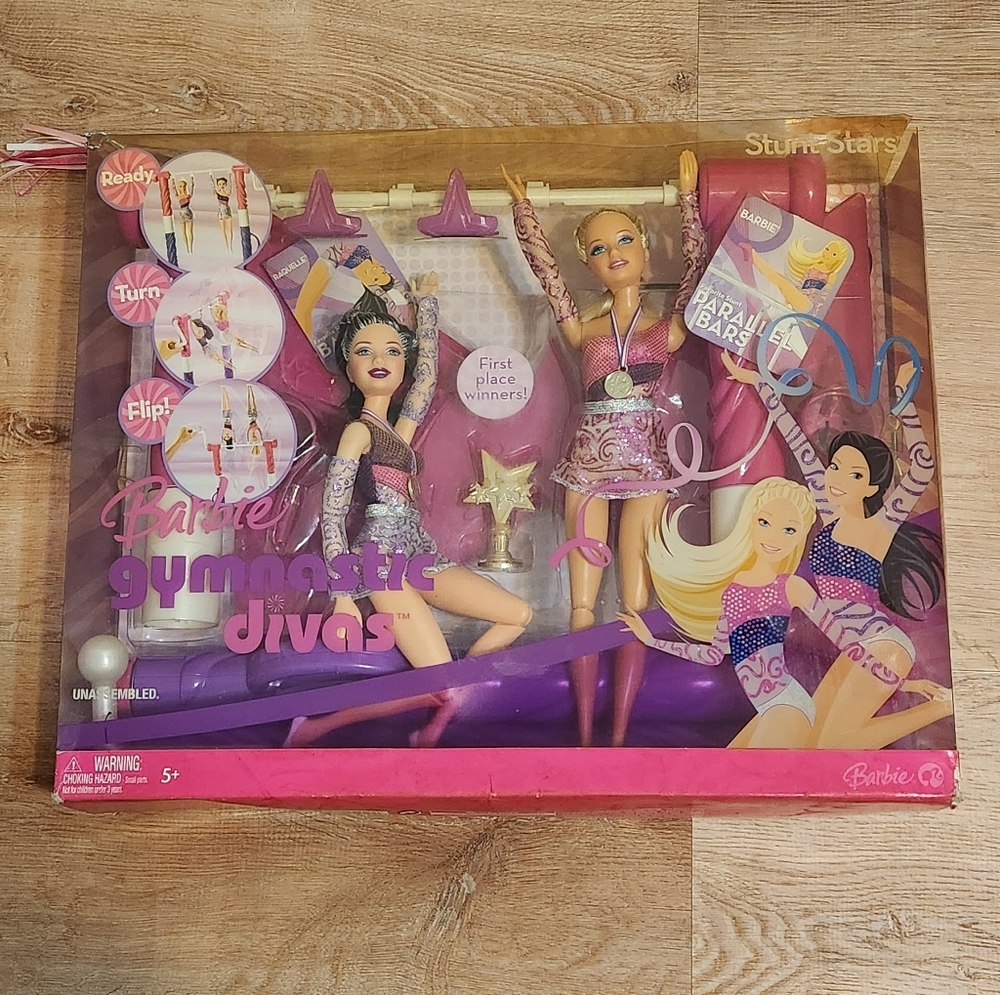 Barbie Gymnastic Divas Set  Barbie Dolls Cracked Plastic On Box Read Description